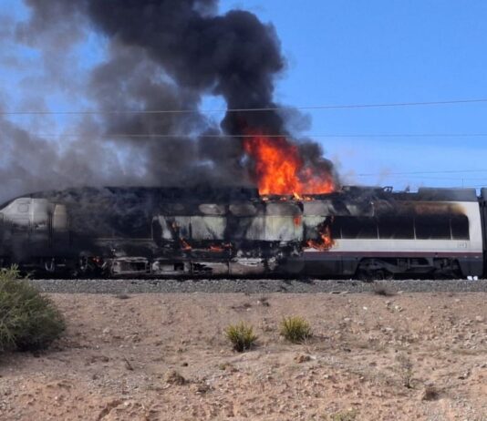 Incendio en tren AVE interrumpe circulación Madrid-Barcelona y afecta a más de 11.000 pasajeros
