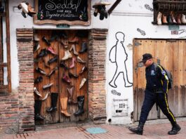 Descubriendo Bogotá: Un Encuentro Visual entre lo Cotidiano y lo Singular