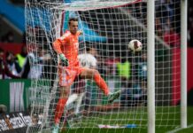 El insólito error de Neuer que le costó a Bayern Múnich un récord negativo