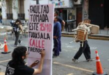 Multa al Gobierno por Incumplimiento de Ley Universitaria a un Día de la Marcha Federal