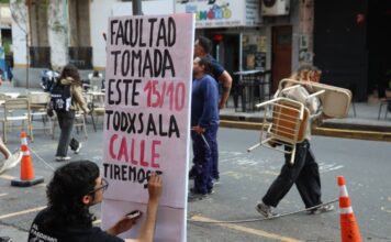 Multa al Gobierno por Incumplimiento de Ley Universitaria a un Día de la Marcha Federal